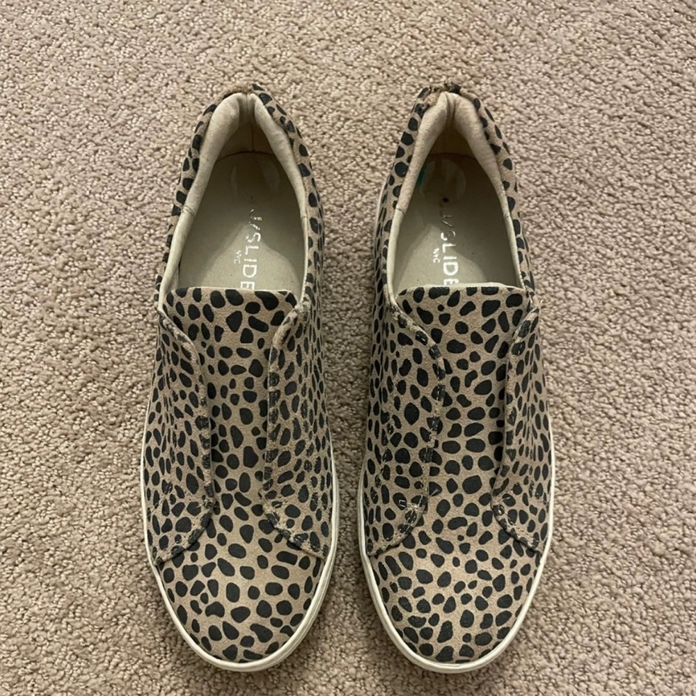 J Slides. Leopard print. Size 8. Great condition. Worn only a few times.